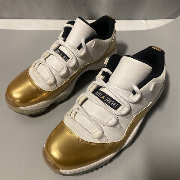 Size 8.5 - Jordan 11 Retro Low Closing Ceremony 528895-103 Damage Box Pre-Owned - Picture 1 of 13